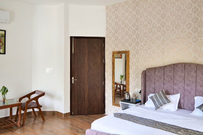 Iris Room